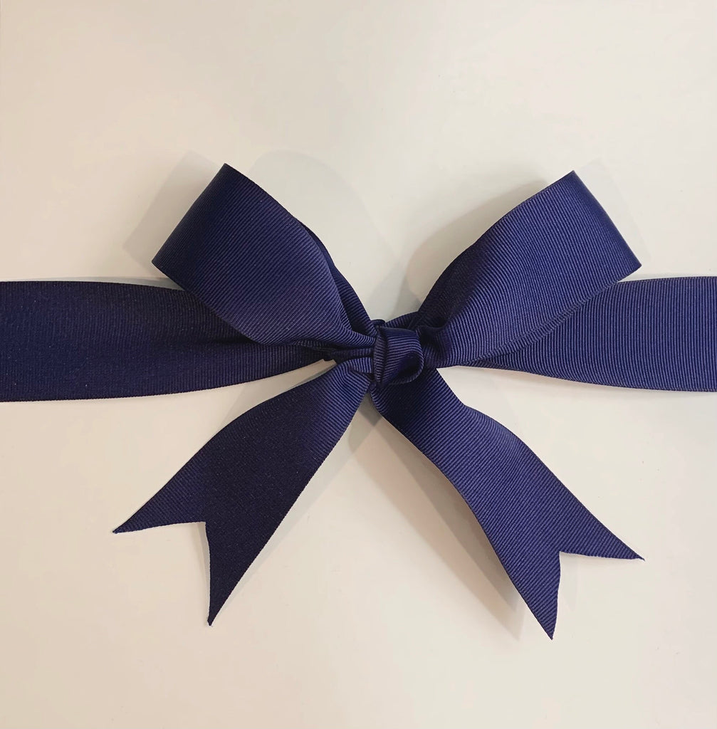 New Mom Box (Boy) comes beautifully presented in a white box with a rich blue ribbon.
